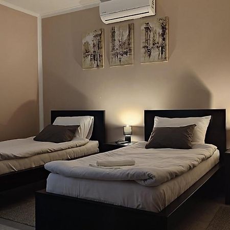 Airport Apartment Air Surcin Экстерьер фото